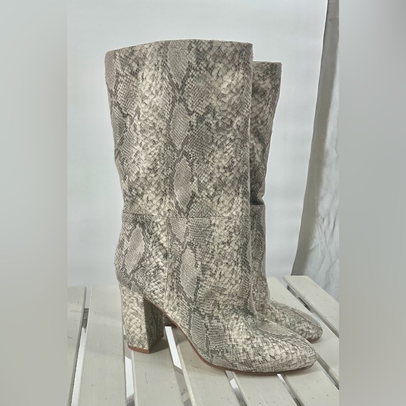 Lauren Conrad Snakeskin Patterned Women's Boots 9.5 - Picture 1 of 3